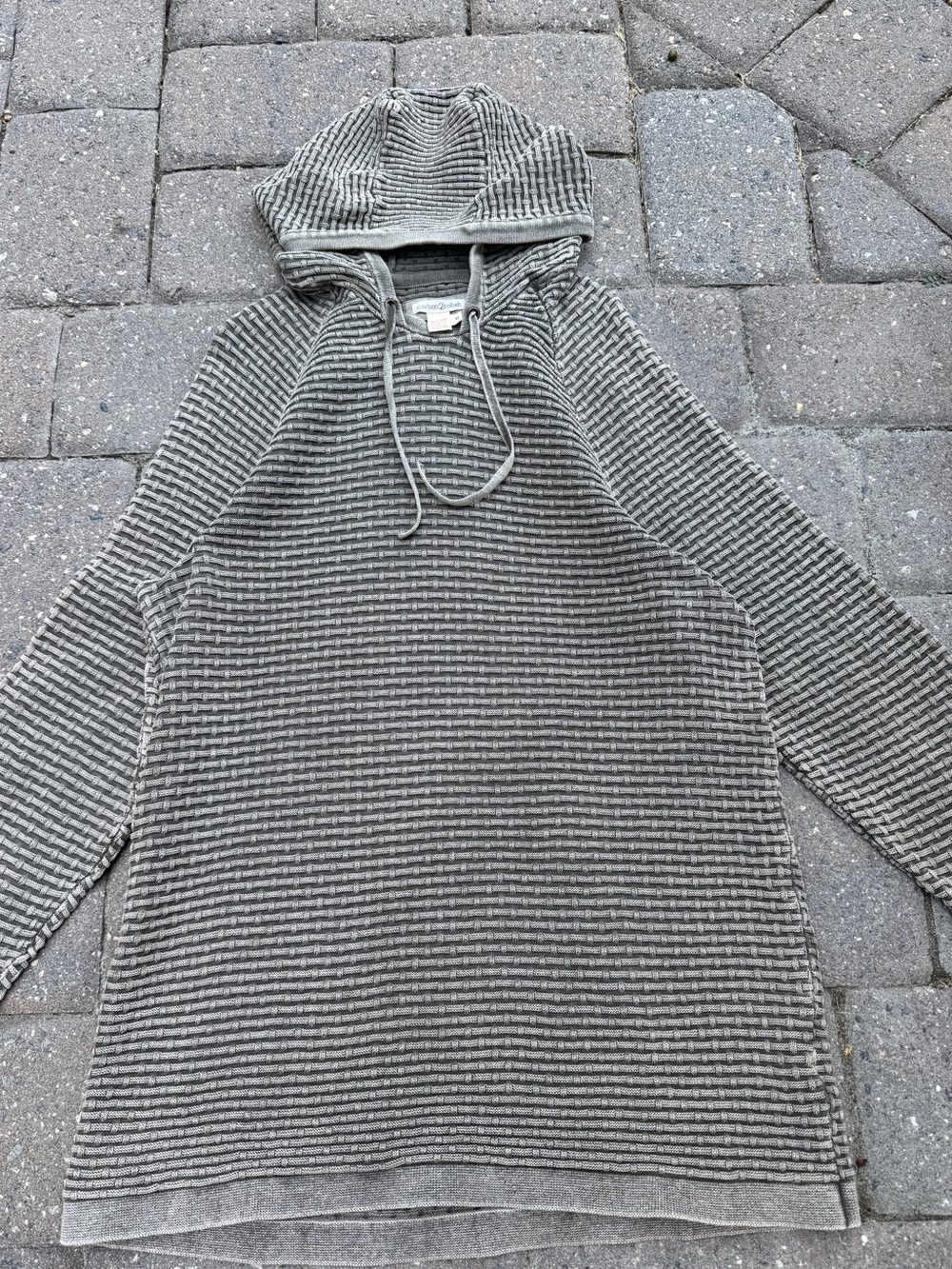 Carbon2Cobalt Textured Knit Pullover Hoodie
Men’s Medium - Picture 2 of 4